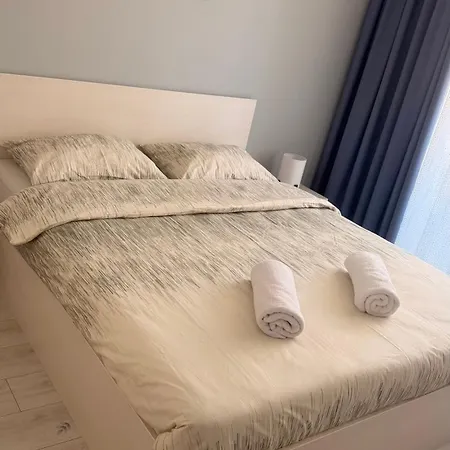 Park South Апартаменти *